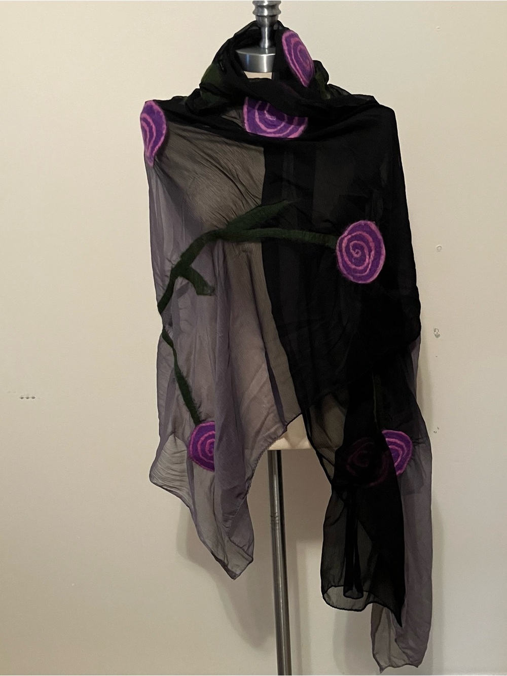 Women’s Nuno Felted Wool Flowers Black Gray Scarf Shawl Lagenlook Artsy 30 X 64